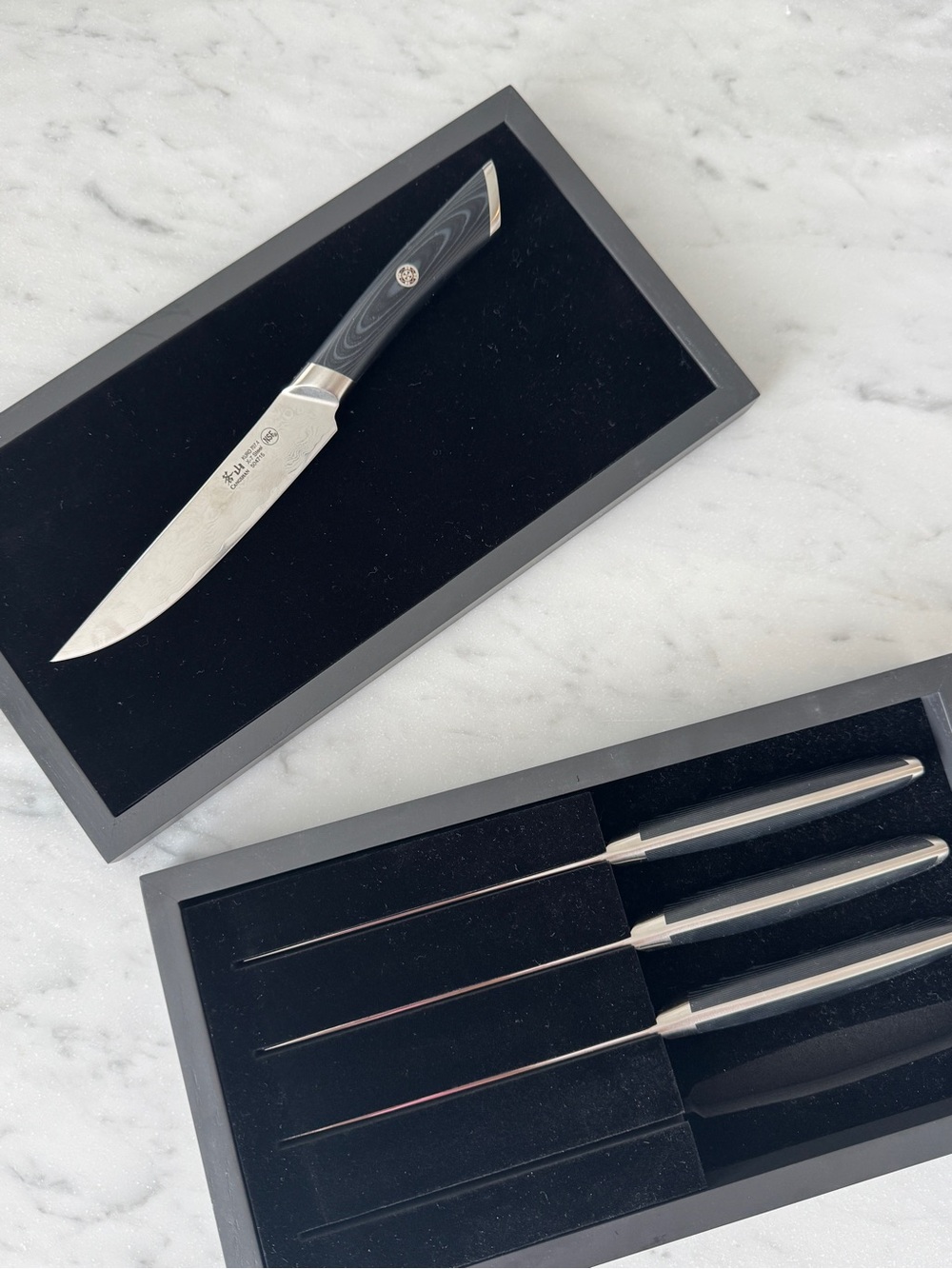 Cangshan Kuro Set of 4 Steak Knives New With Wooden Engraved Box